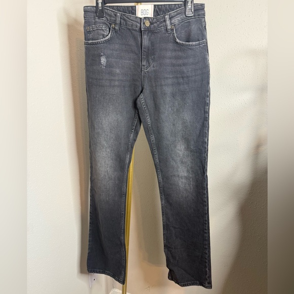 BDG Low Rise Slim Bootcut Jeans - Picture 1 of 4